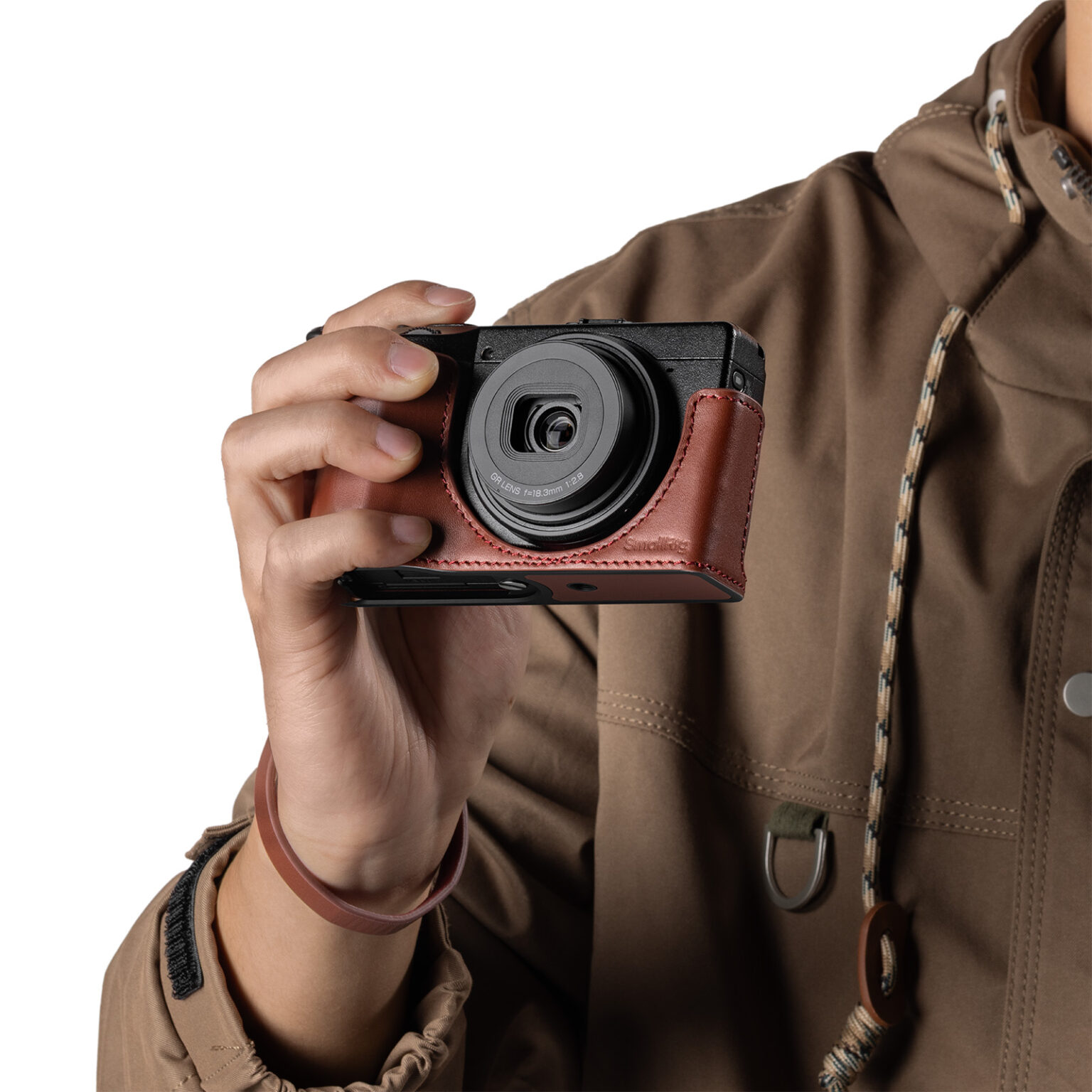 【新品未使用】 RICOH GR IV 限定ポーチ付き GR IVに最適なポーチを見つけました！ハクバ OUTDOOR PRODUCTS カメラ